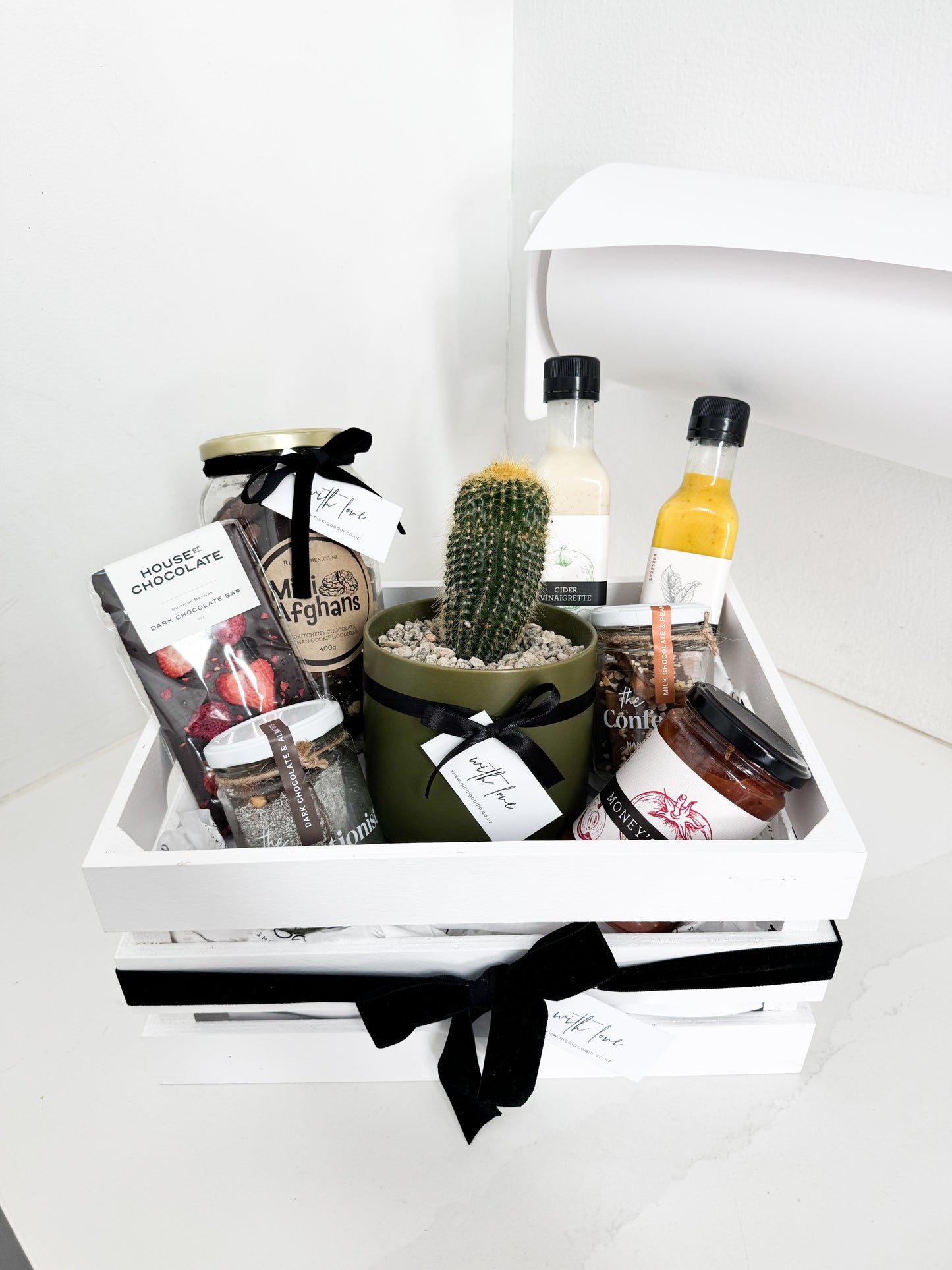 Hamper for Him